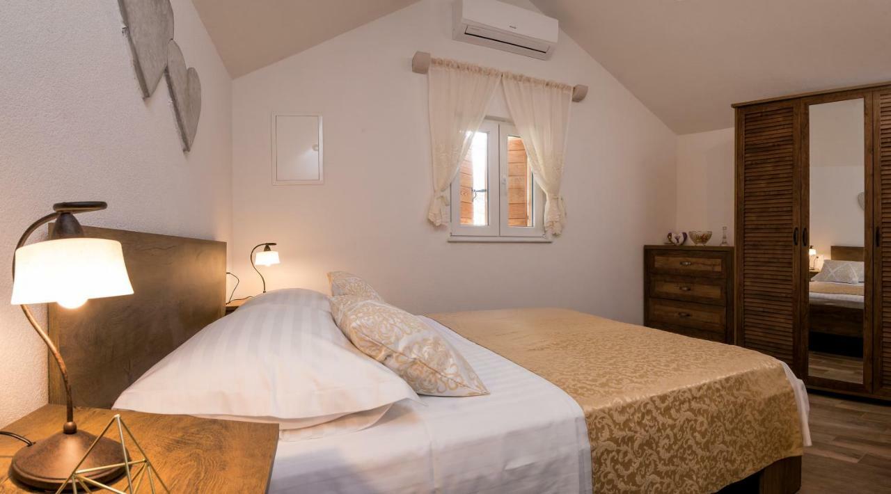 Apartment Cesarica Baška Voda Esterno foto
