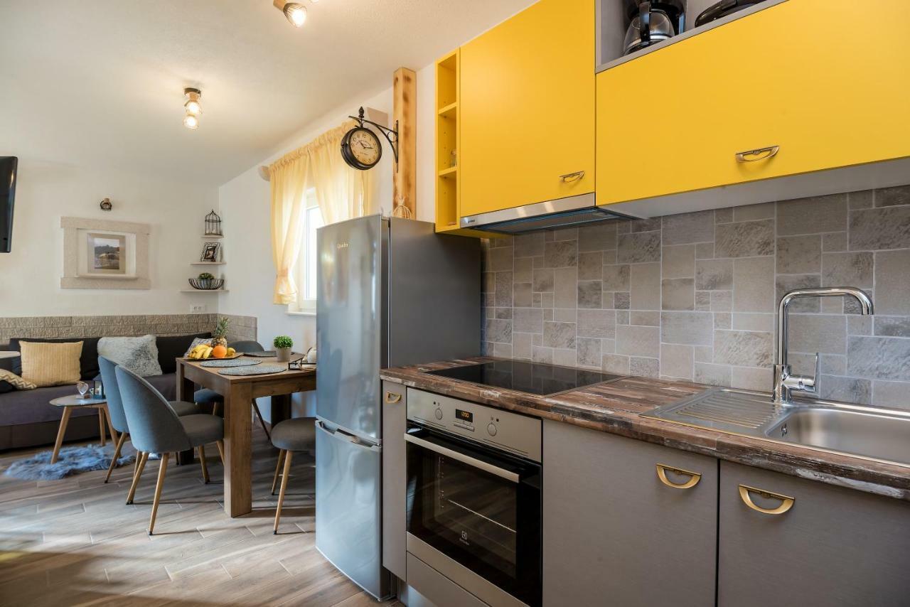 Apartment Cesarica Baška Voda Esterno foto