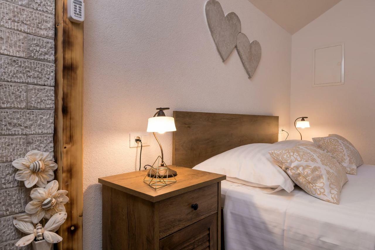 Apartment Cesarica Baška Voda Esterno foto